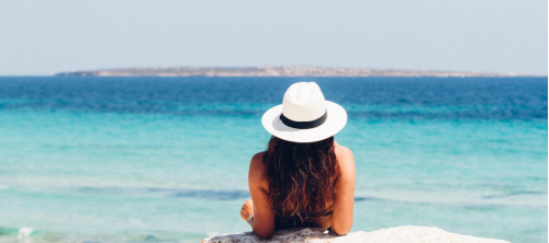 Funghi e micosi estive: come prevenirli in piscina, spiaggia e palestra